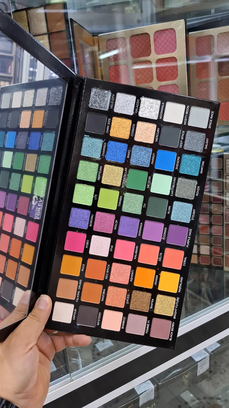 خریدآنلاین پالت سایه فوراور۵۲