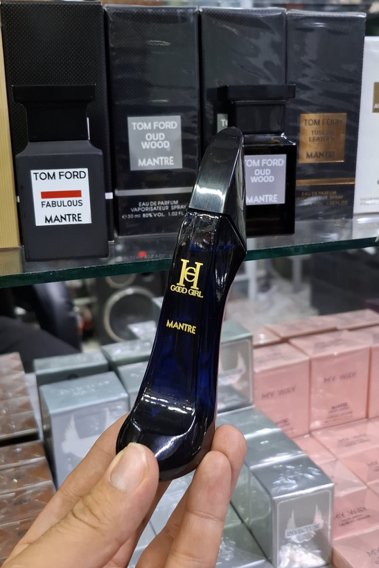 ادکلن گودگرل