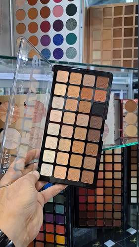 خریدآنلاین پالت سایه فوراور۵۲