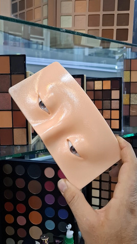 پوست تمرینی میکاپ